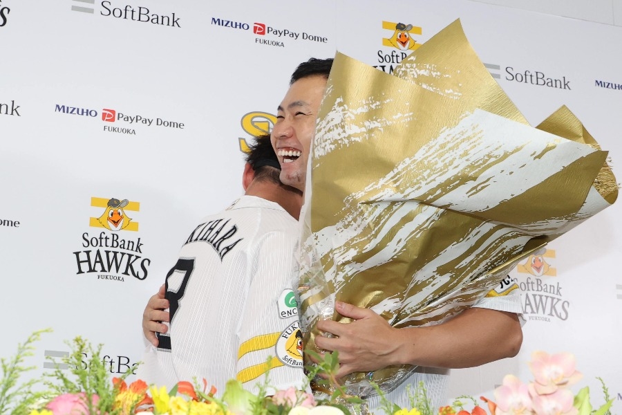 中村晃宣布球季結束後退休 杉谷拳士發文喊「馬上去見你」