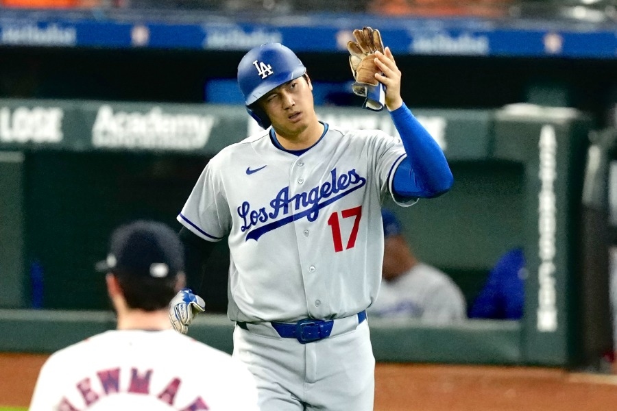 大谷翔平敲二壘安打止26打席荒 二壘加碼高抬腿慶祝