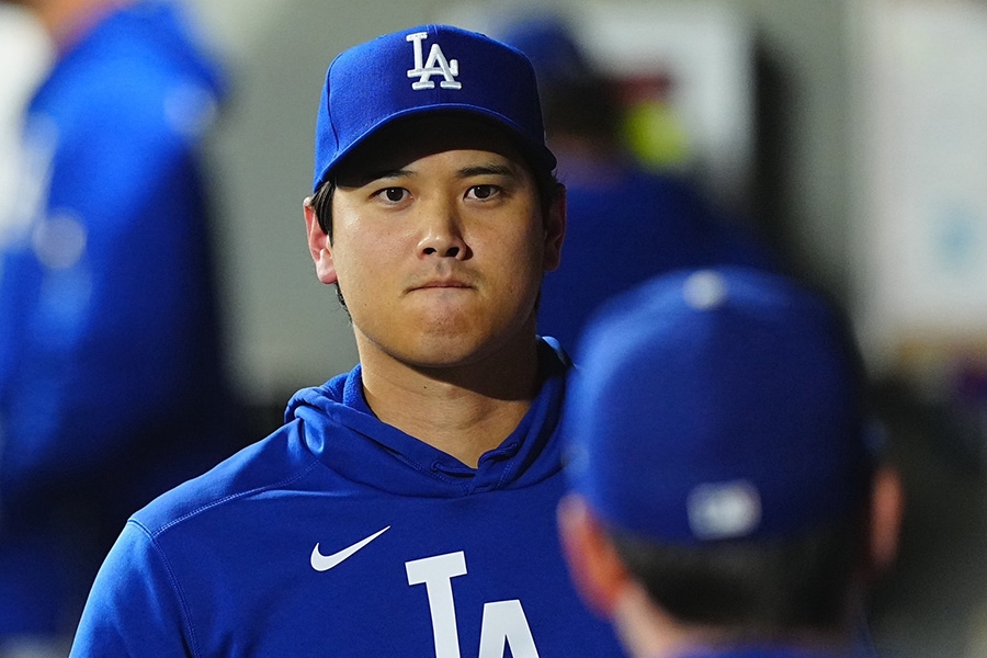大谷翔平賽後緊抱Roberts 道奇9比3勝運動家助教頭千勝