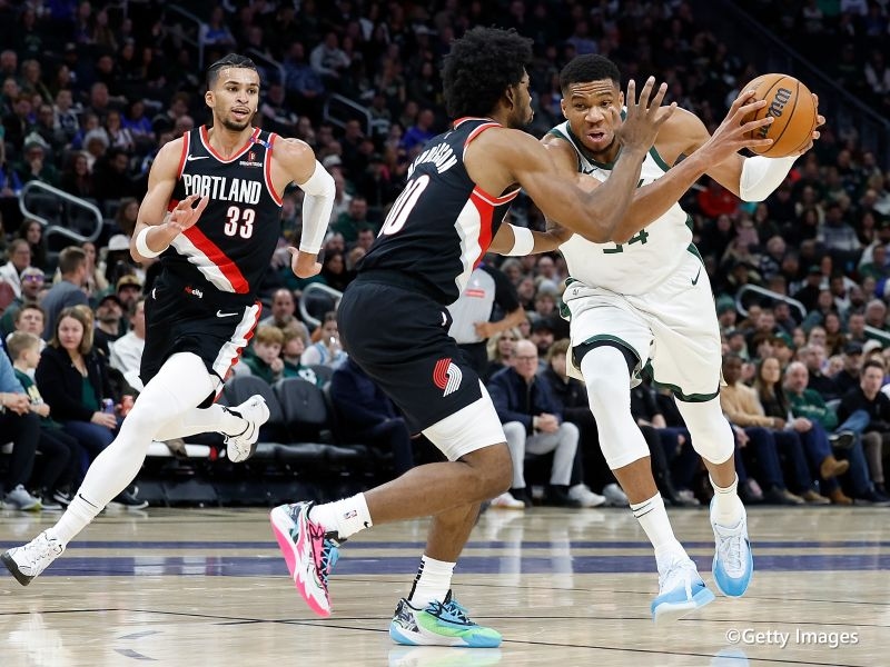 拓荒者傳積極追Giannis 評估送走Grant、Holiday
