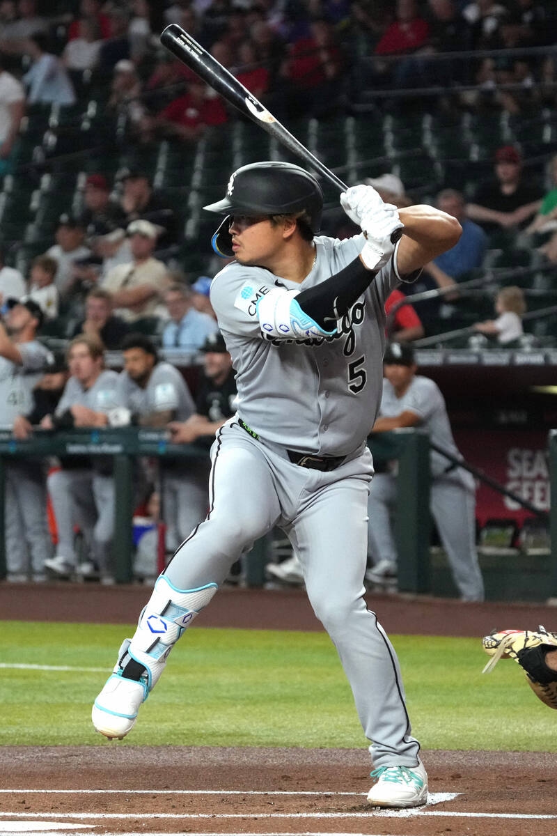 村上宗隆連6場敲安 右前安打追平紀錄