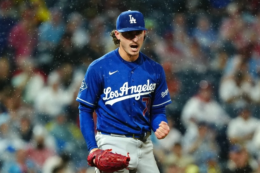 Justin Wrobleski失1分奪第11勝 道奇險勝費城人