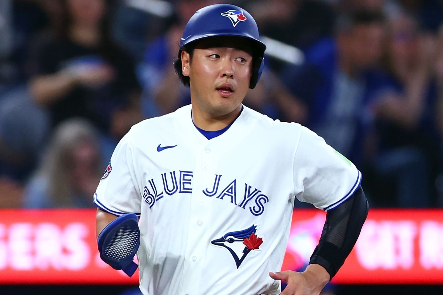 岡本和真8局適時安 藍鳥3連勝追外卡
