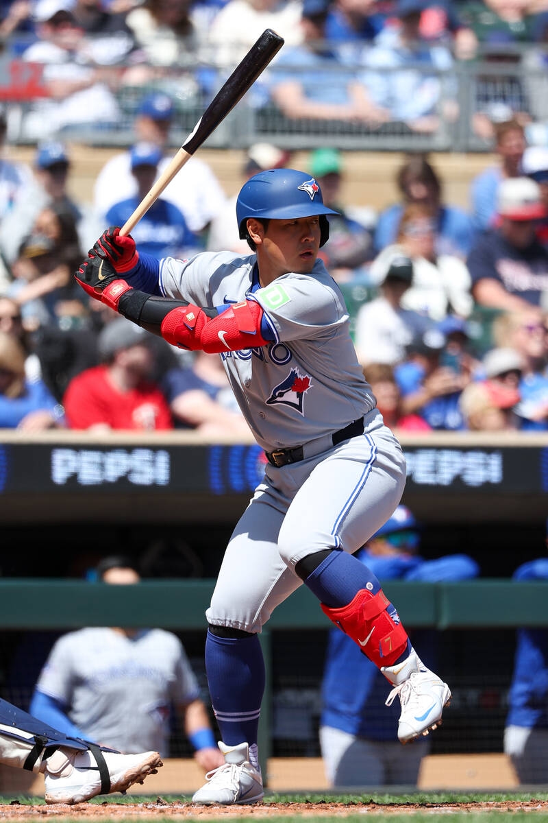 岡本和真連2戰開轟再敲追平安 藍鳥8局灌8分逆轉雙城