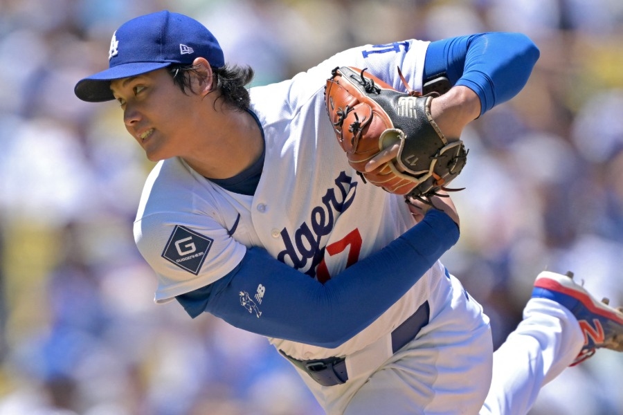 大谷翔平79英里曲球連發 轉播席喊「太誇張」打者揮空遭三振