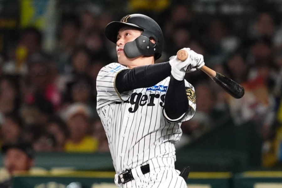 坂本誠志郎滿票獲央聯8月大賞