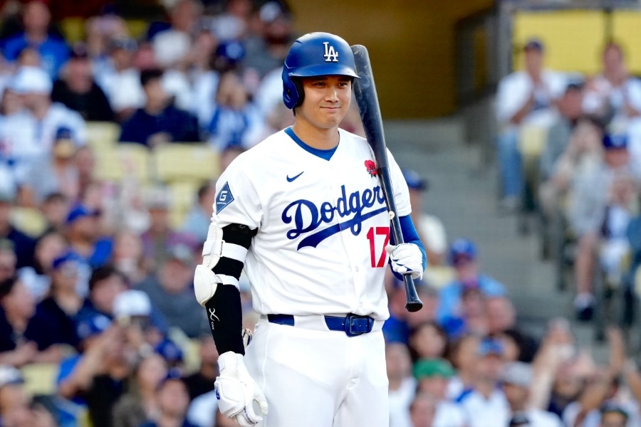 大谷翔平投打切換瞬間被捕捉 球迷瘋傳道奇官方攝影師照片