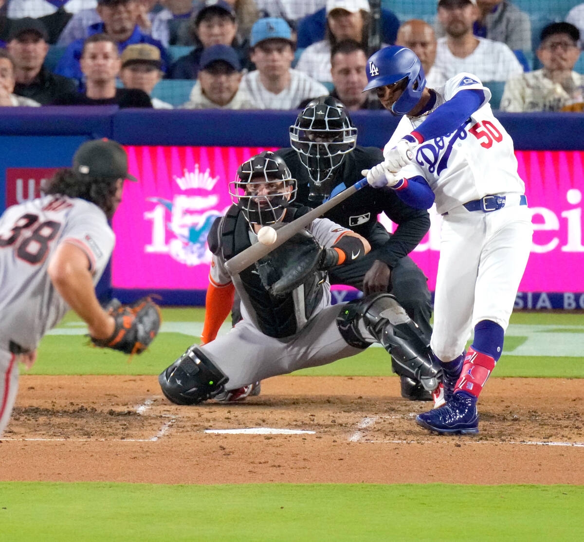 Mookie Betts復出後首轟出爐 與Espinal背靠背助道奇先馳得點