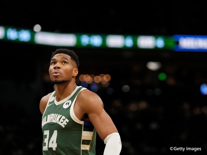 ESPN：公鹿願聽取Giannis交易報價 盼換年輕球星或選秀籤