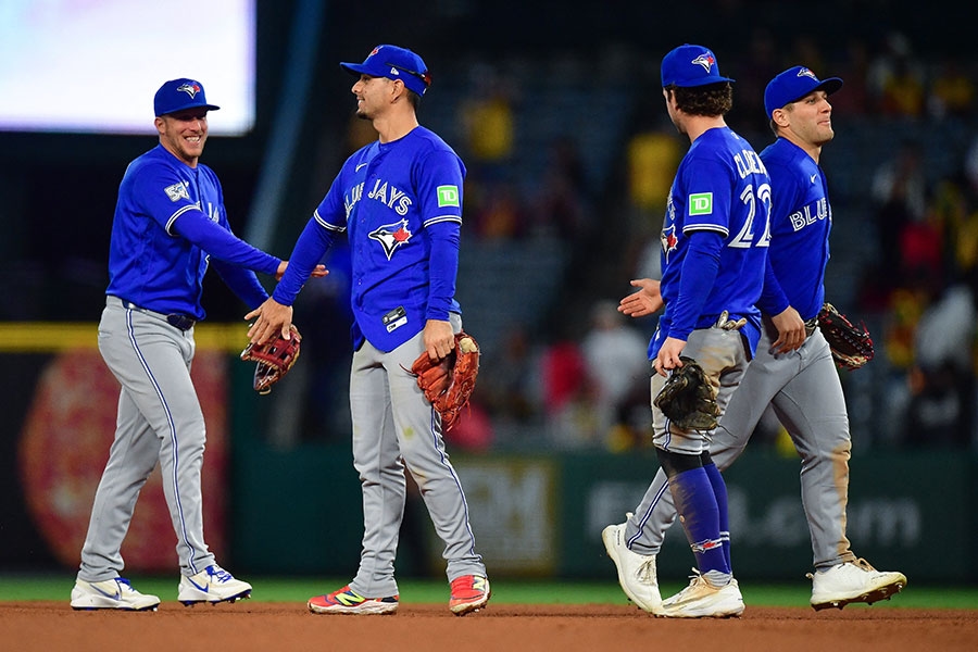 MLB/藍色美乃滋加棉花糖？藍鳥球場餐引發球迷反感