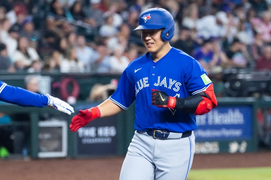 岡本和真終於開轟！16場後再見全壘打助藍鳥勝出