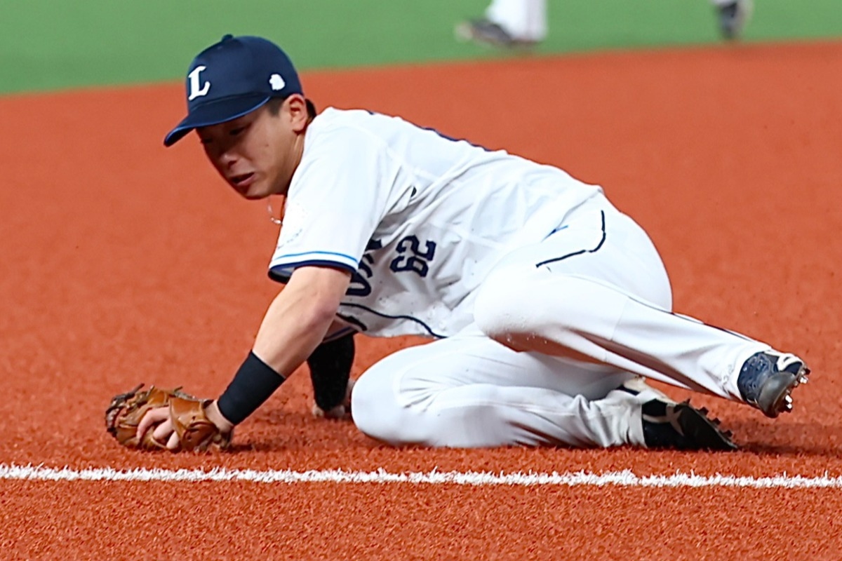NPB／西武滝澤夏央7局改守三壘 1秒快傳抓出Ariel Martinez引爆討論