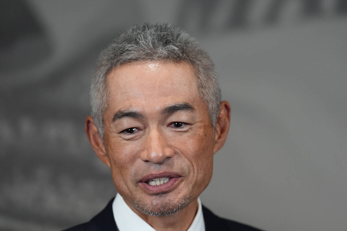 鈴木一朗國立競技場跨界帶孩童運動 中山雅史、末續慎吾同台