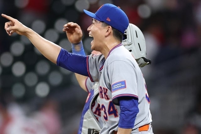 千賀滉大奪大聯盟首救援 勝利球被送上看台