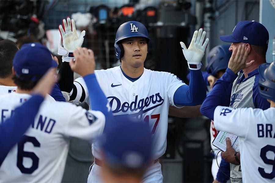 大谷翔平敲生涯300轟前 兩隻小浣熊亂入搶鏡