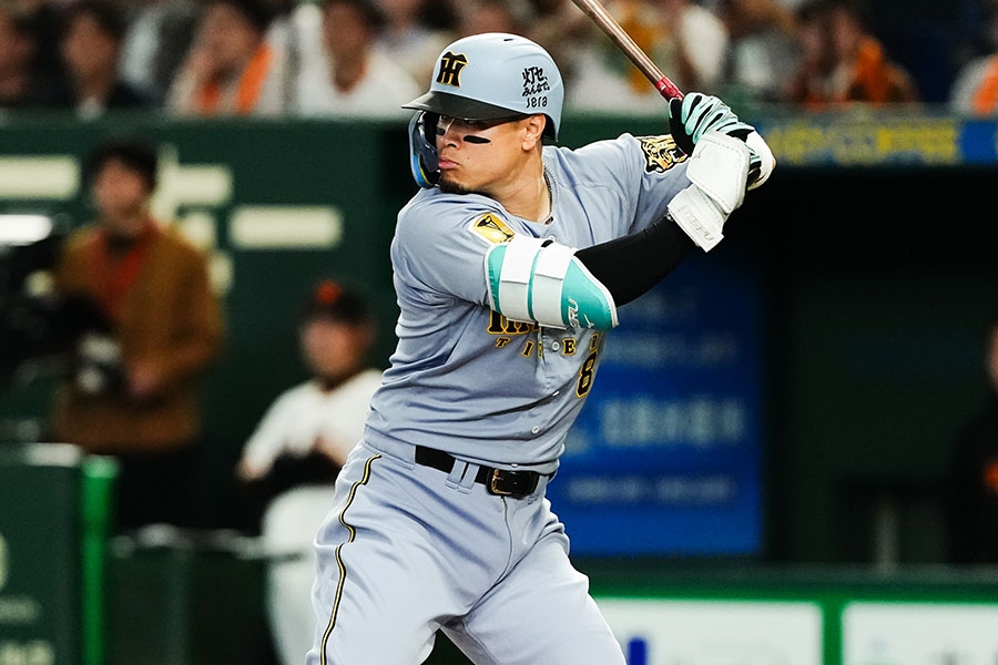 佐藤輝明本季12支二壘安打 有望刷新NPB紀錄