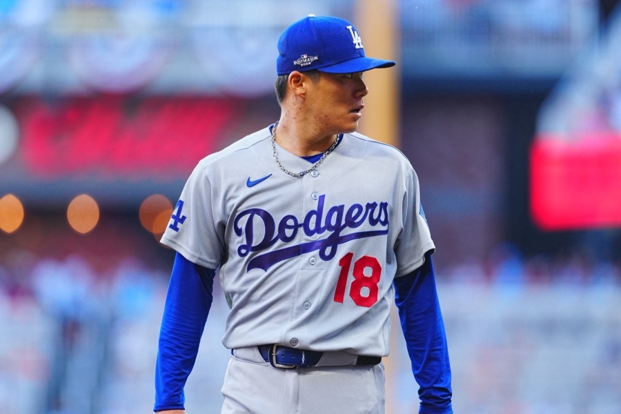 大谷翔平伸左手與山本由伸擊掌 球迷留言「這個笑容最棒」