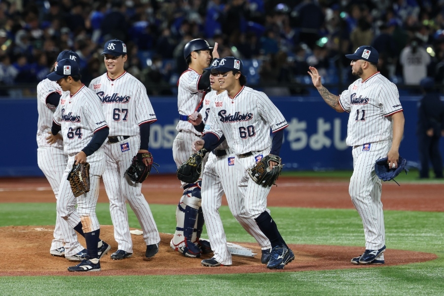 養樂多4比3退中日 神宮上演無人機秀