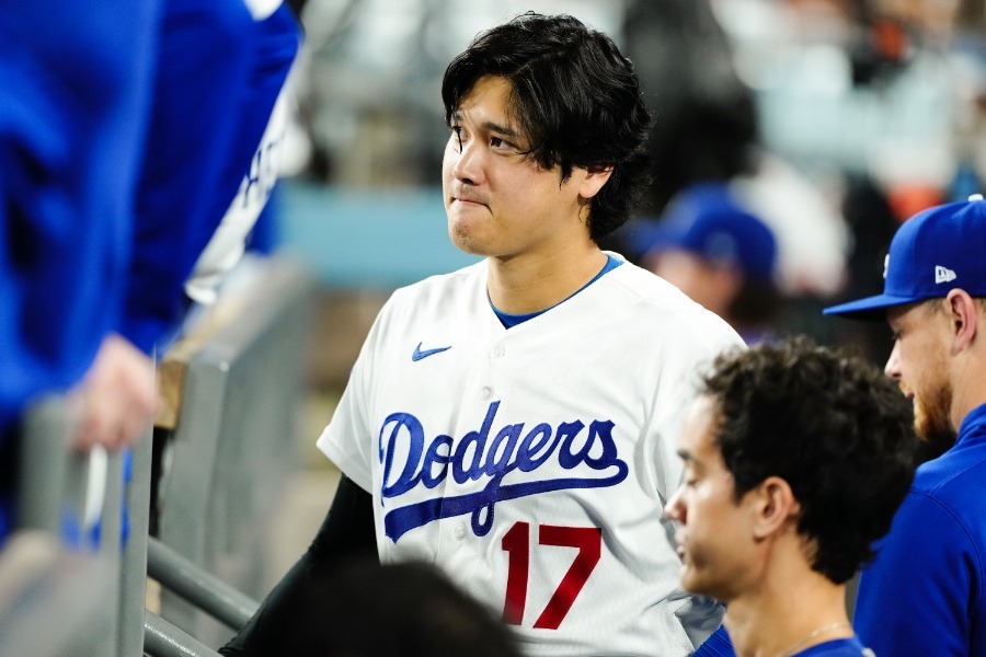 大谷翔平敲安又挨觸身球 8局遭代打