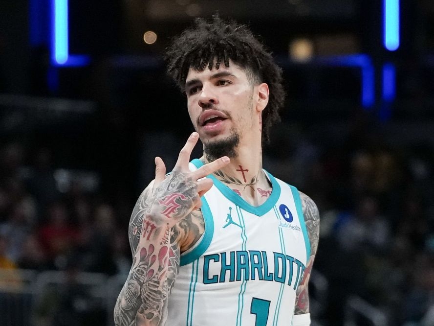 灰狼換來 LaMelo Ball 搭檔 Edwards 衝冠但前場深度告急