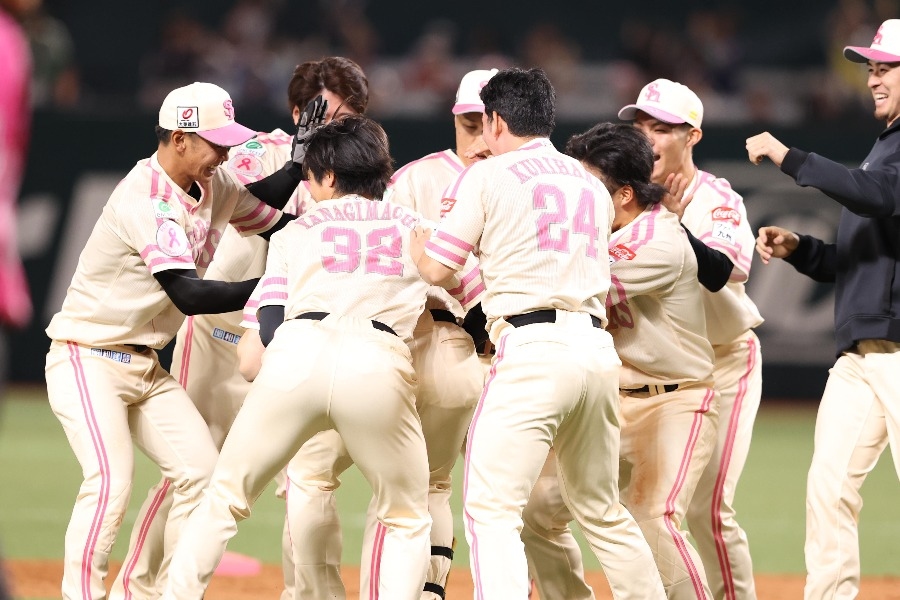谷川原健太敲再見安打 軟銀6比5逆轉羅德