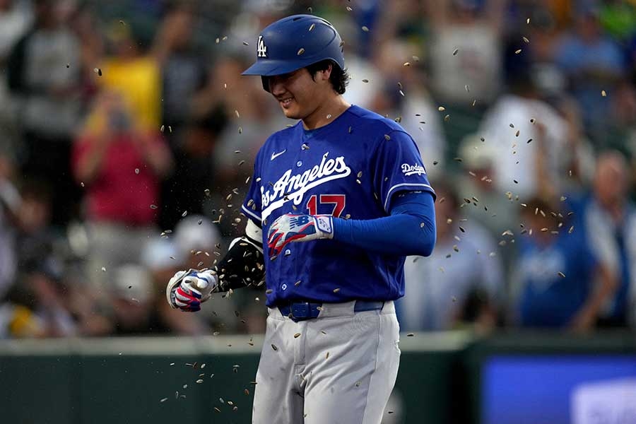 大谷翔平開轟後「醬汁灑牛仔褲」 廣瀨愛麗絲發文引熱議