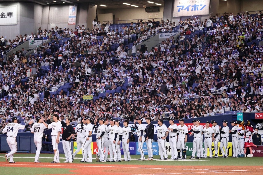 歐美澳客湧京瓷巨蛋 歐力士夜賽成觀光選項