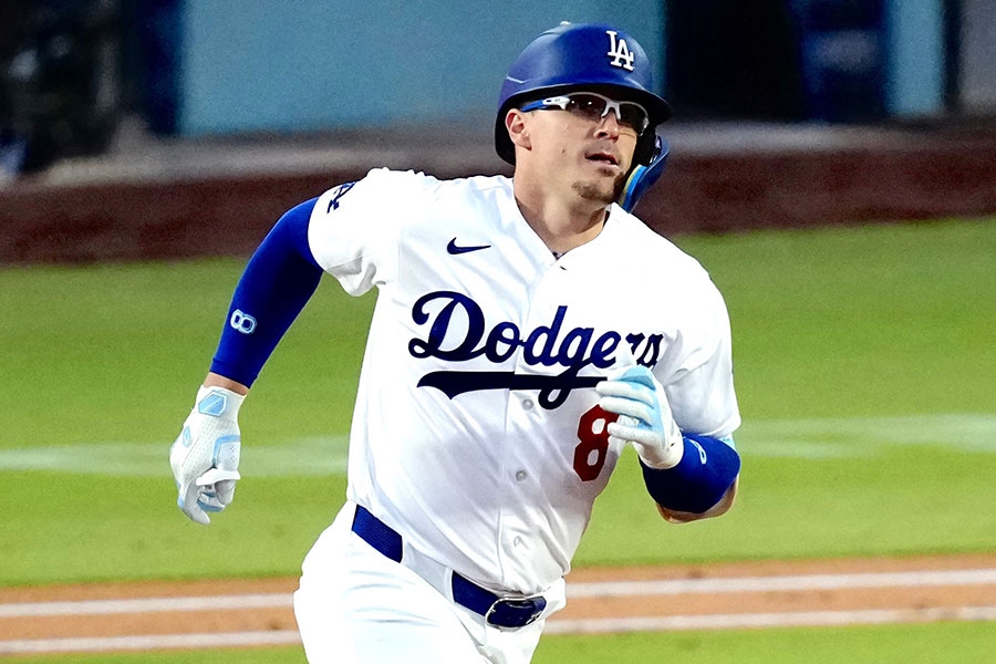 Hernández開轟又敲二壘安打 5局左側腹痛退場