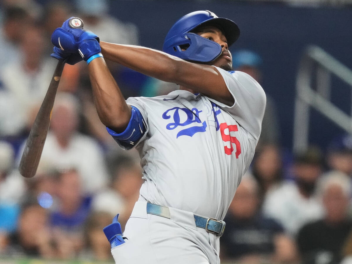 Josue De Paula首安就是3分砲 道奇先馳得點