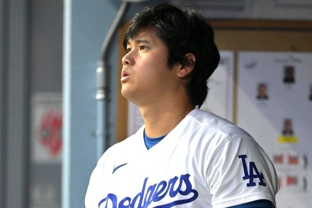 大谷翔平挨觸身球提前退場 Roberts：小指擦傷明天先發