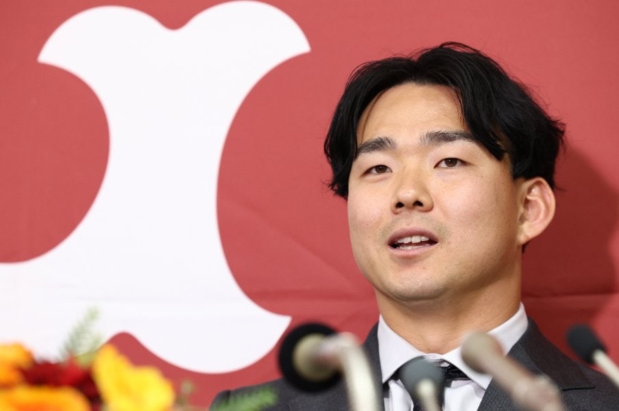 小笠原慎之介季中回日本加盟巨人 關鍵在「願不願意付錢」