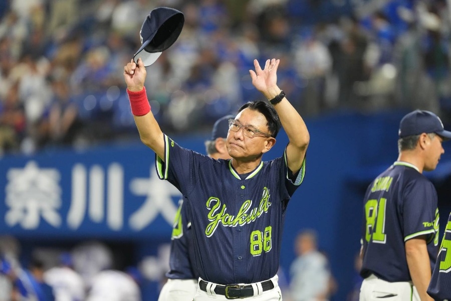 養樂多延長10局退DeNA 勝差縮至3.5場