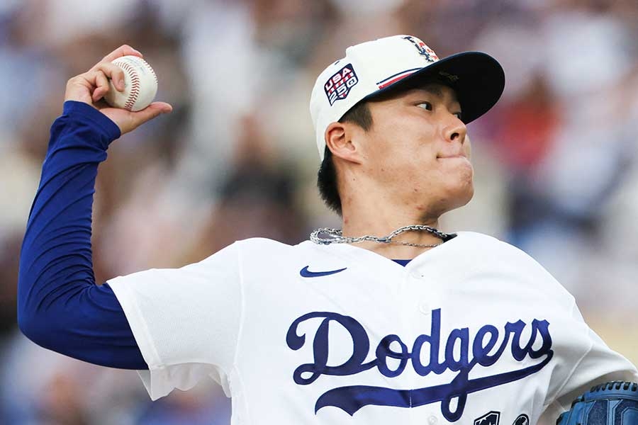 山本由伸獨立紀念日先發穿特別版球衣 轉播一播出引發球迷討論