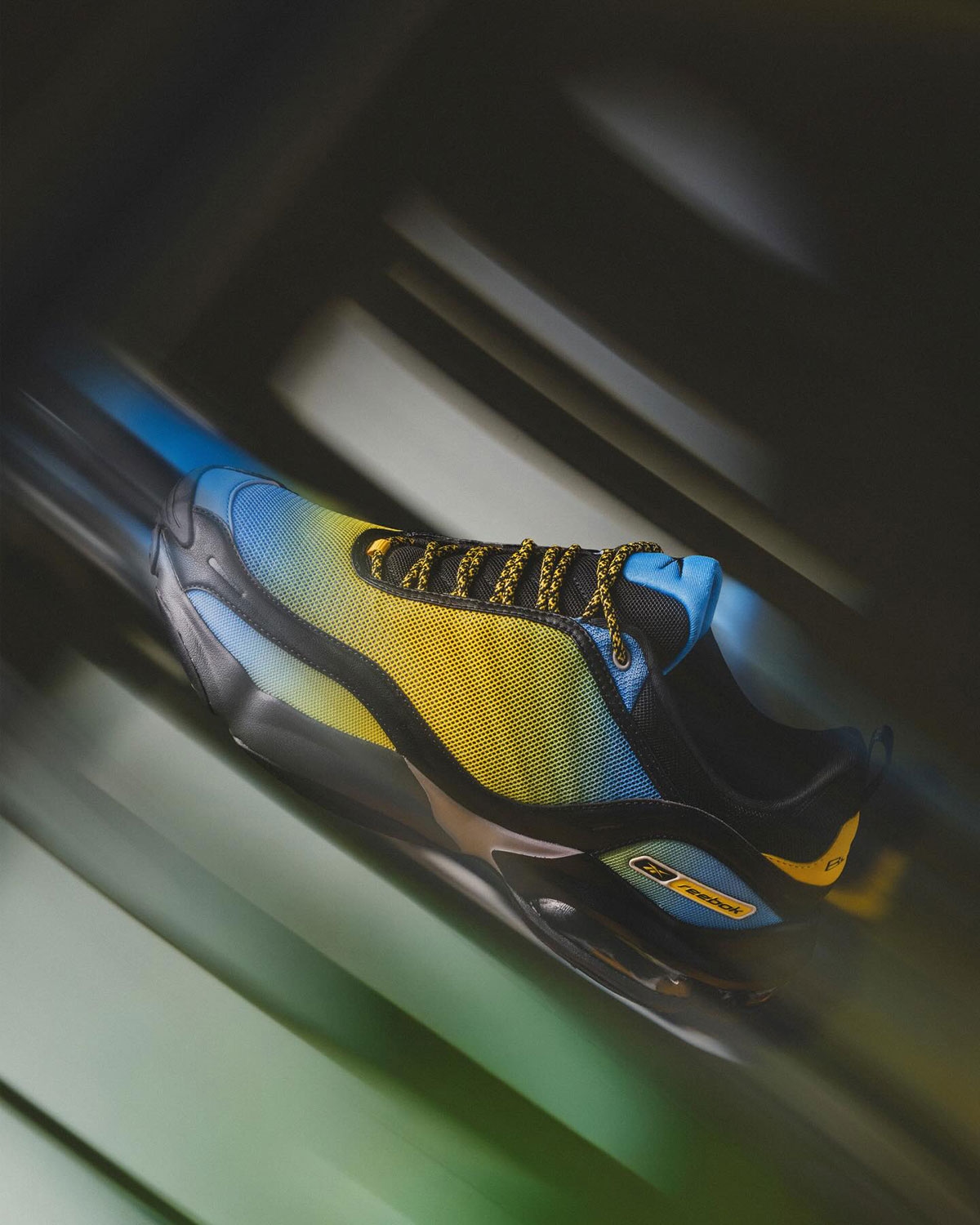 Brain Dead 再曝 Reebok DMX Series 3000「Blue Nebula」新作 官方圖公開