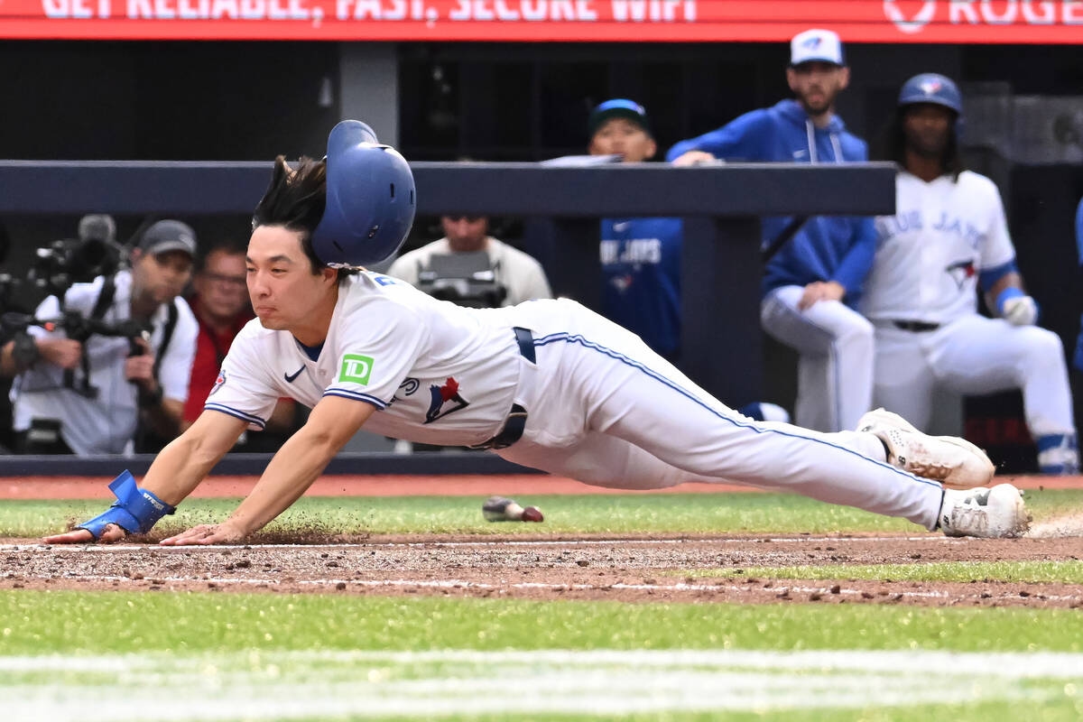 Brett Bateman二壘衝本壘 藍鳥外卡差1.5場