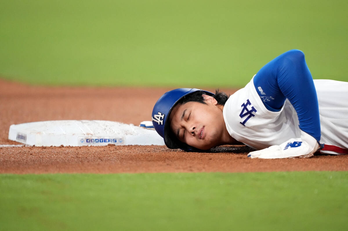 大谷翔平11戰無轟 8局落後8分遭換代打