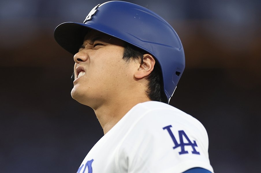 大谷翔平遭觸身球右肩貼巨大濕布 道奇GM討論專注投手角色