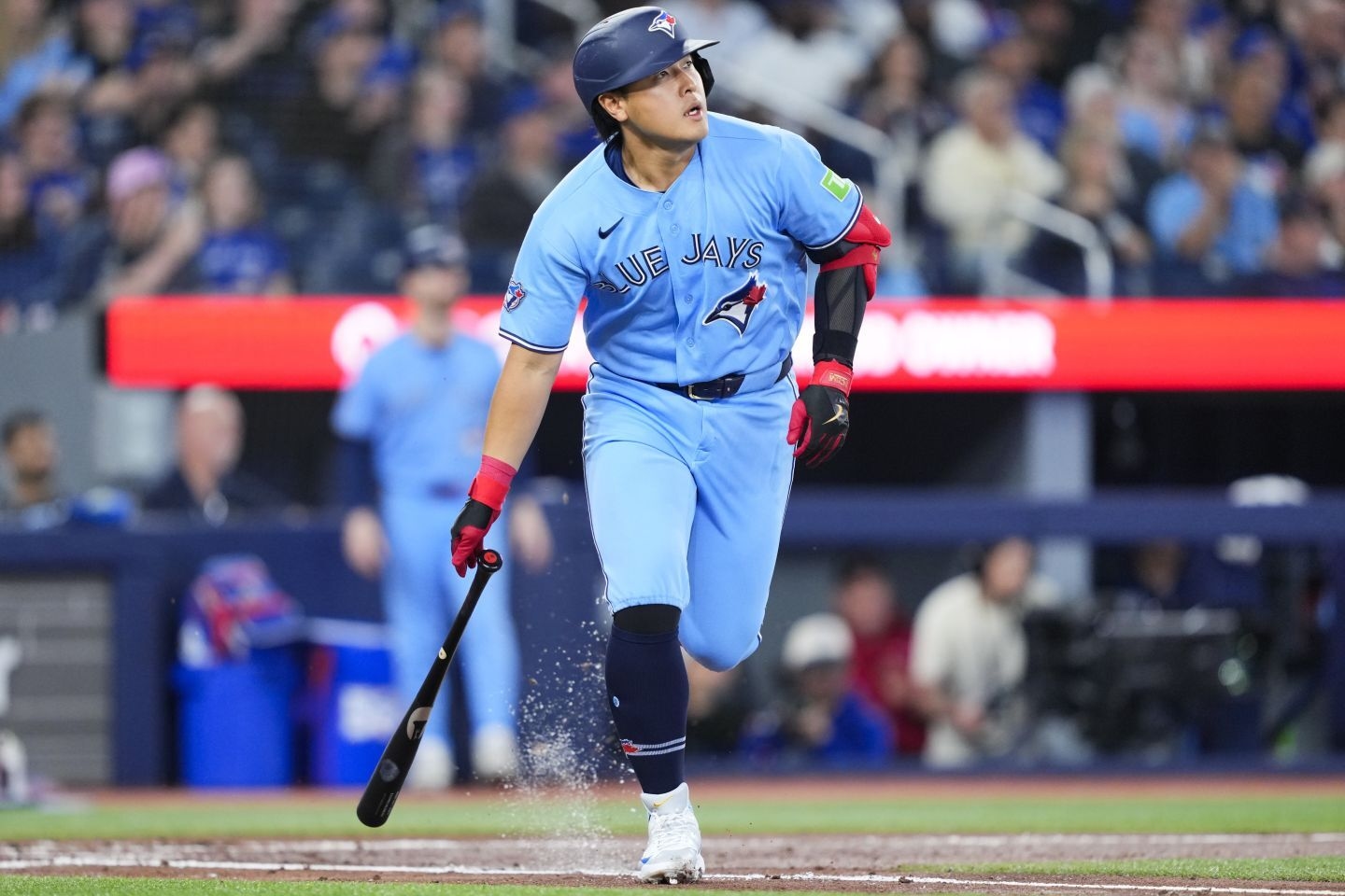 岡本和真二壘安打止18打數無安打 靠看影片調整揮棒