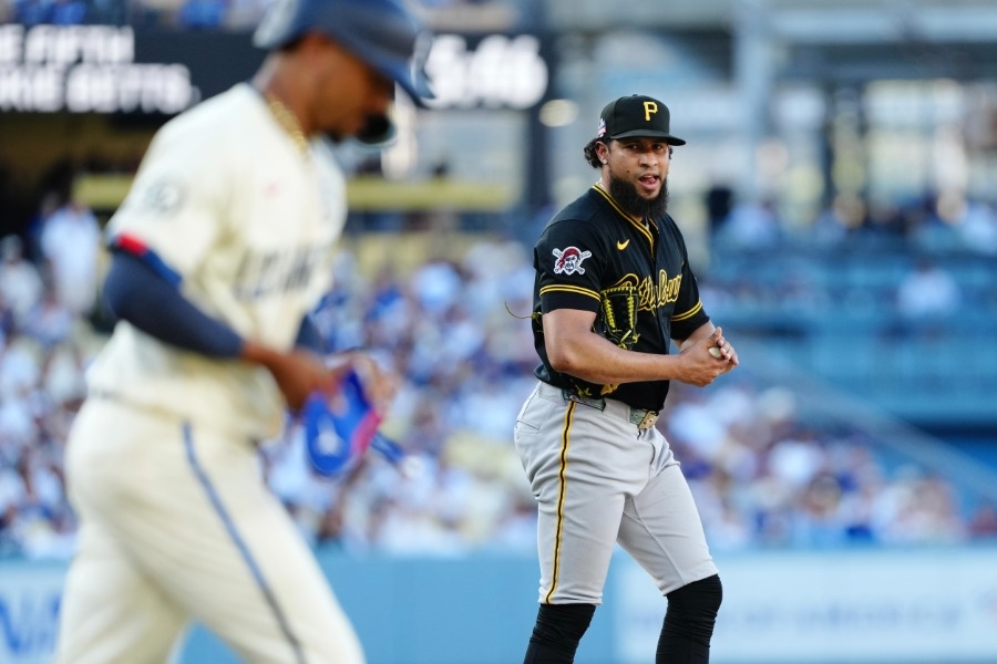 Mookie Betts挨觸身球 前隊友反應挨轟