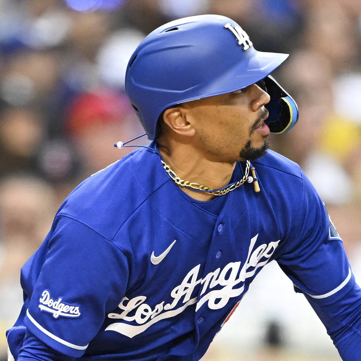 Mookie Betts被界外球打中仍敲2分打點安打 道奇5局超前教士
