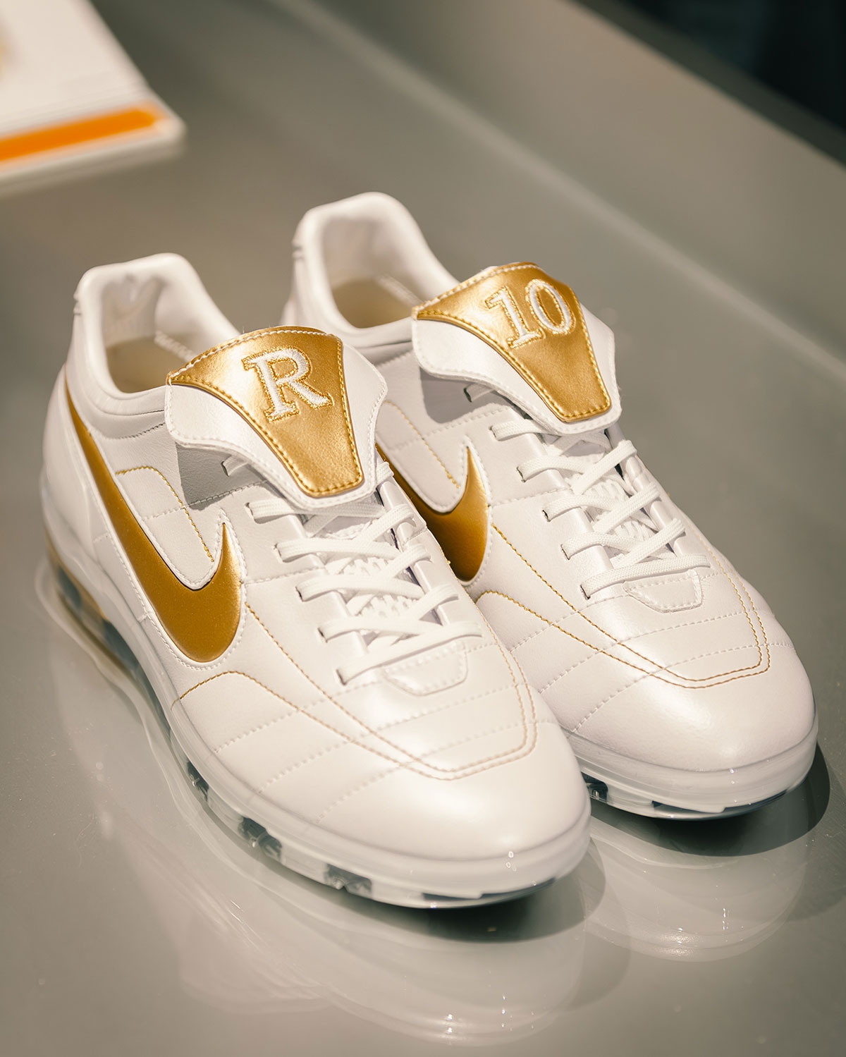Nike Cryoshot Tiempo Legend 近賞曝光 6/12 起陸續登場