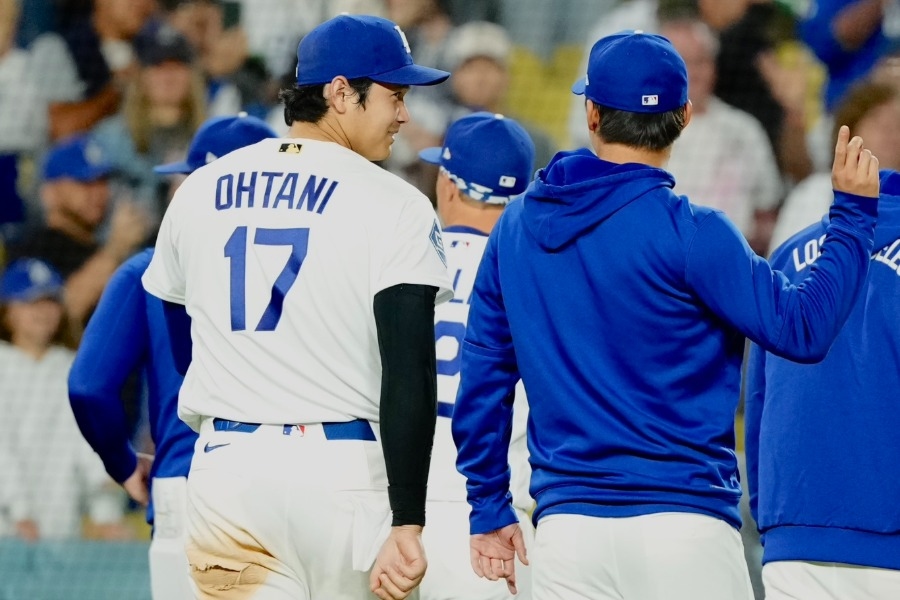 大谷翔平賽後照例上投手丘「影子投球」 但時間點比平常早了一天