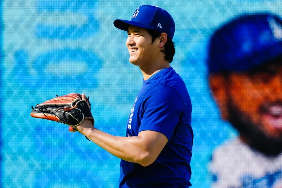 大谷翔平賽後10分鐘重回場上傳接球 道奇投手調整罕見提前