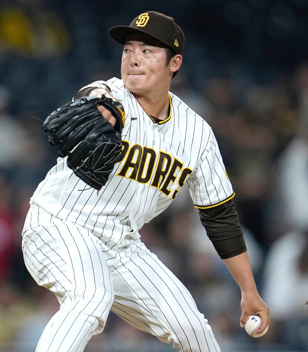 松井裕樹跨局投2.1局失1分 6局滿壘連抓2出局拆彈