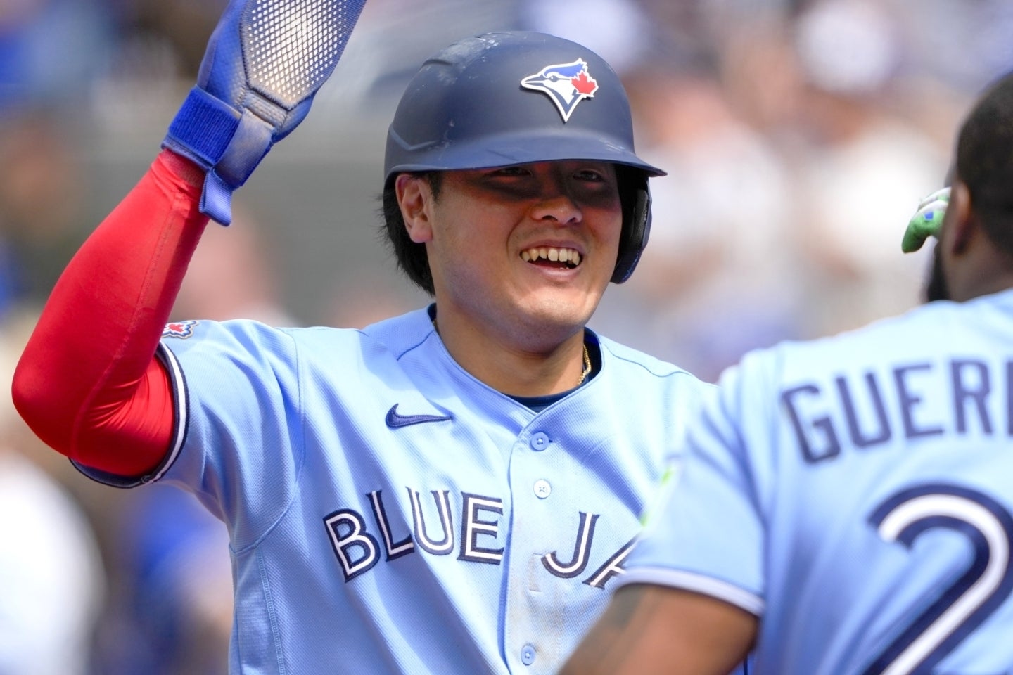 岡本和真大聯盟首盜 藍鳥3比2勝國民