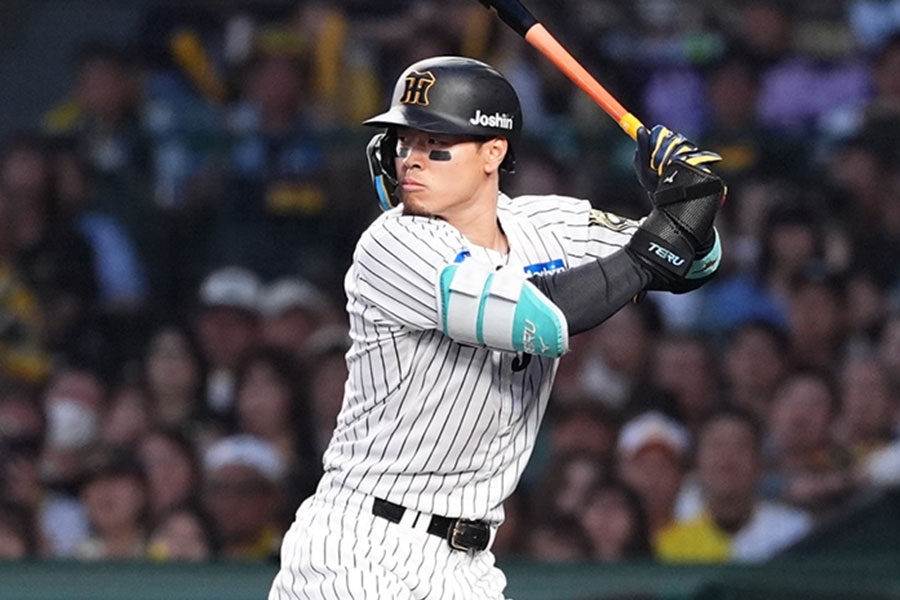 佐藤輝明敲35轟 續保打擊三冠領先