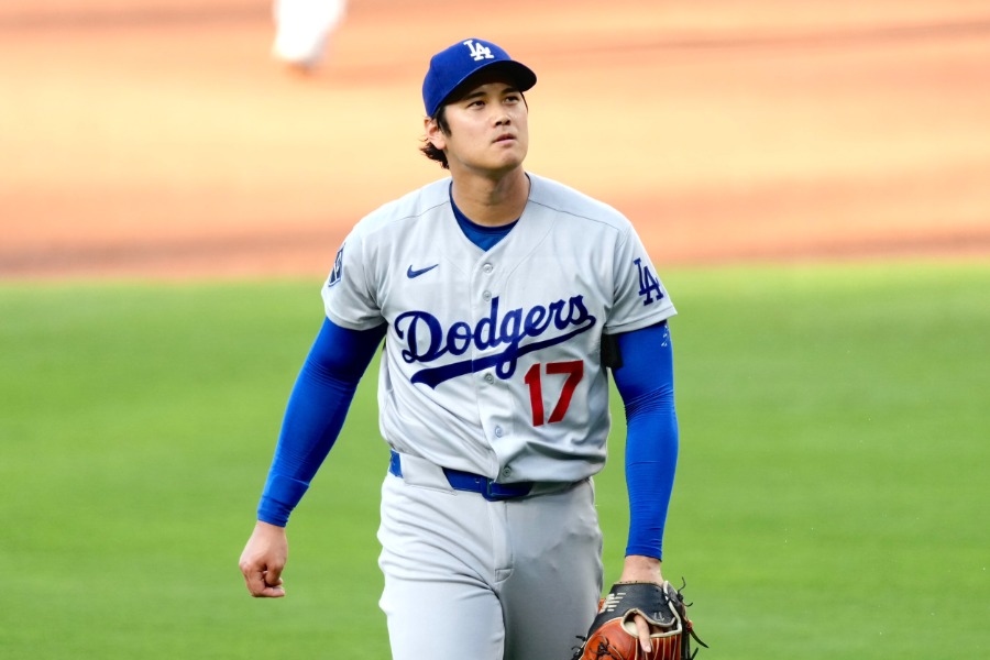大谷翔平5局吼出來 轉播鏡頭帶到教士球迷抱頭崩潰