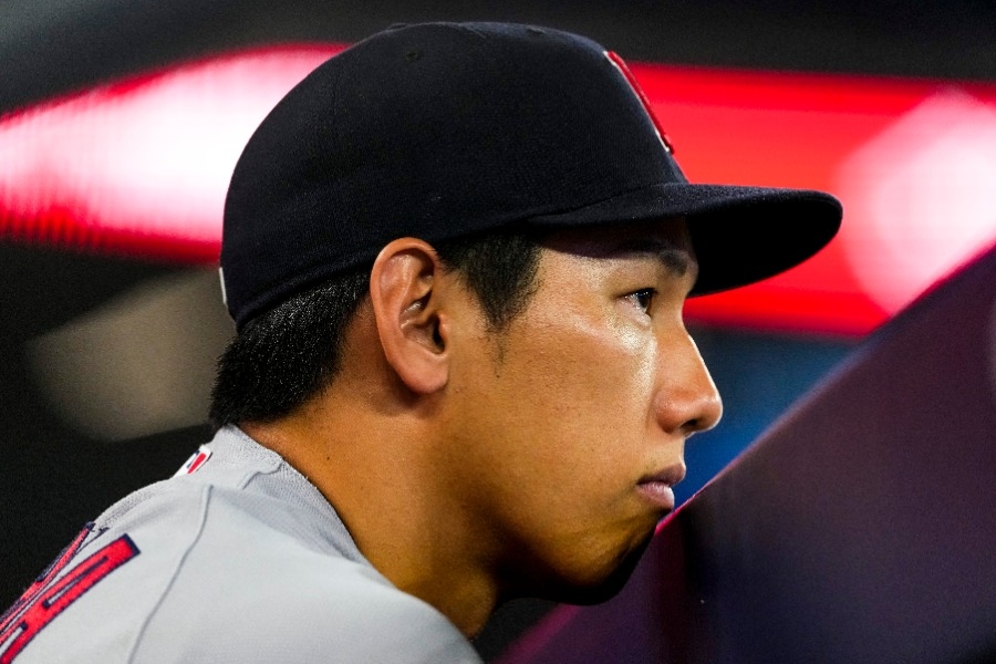 吉田正尚左腿傷勢嚴重 例行賽恐難復出