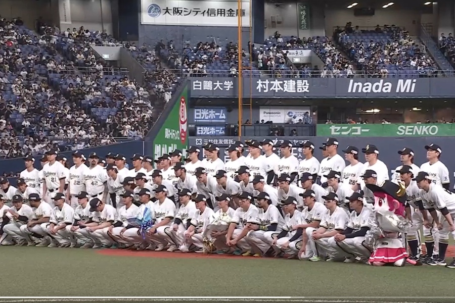 山崎福也參加歐力士退休儀式 前東家球迷喊回來