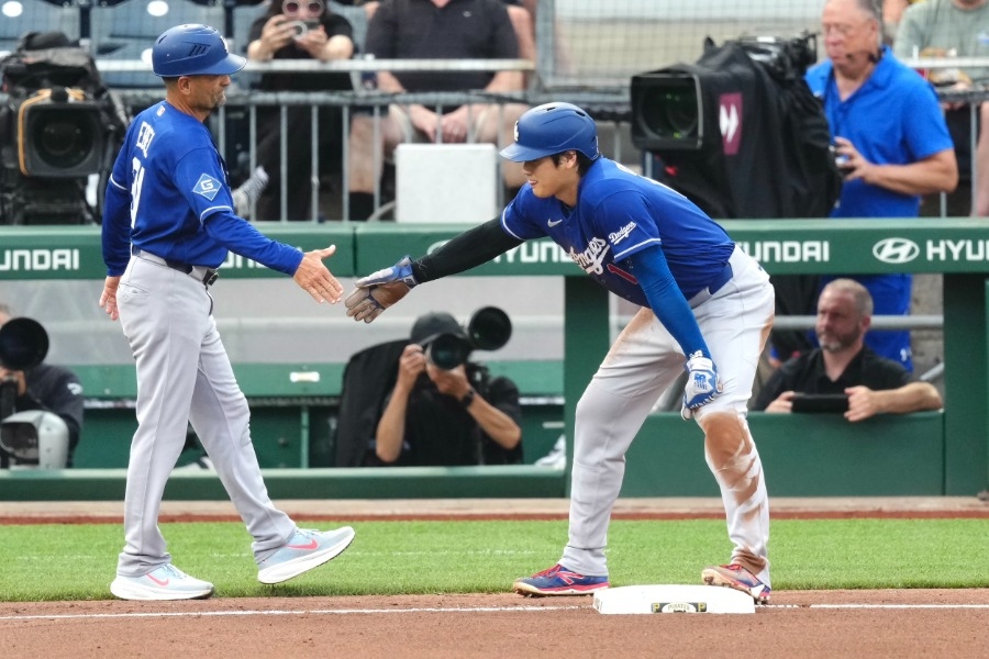 大谷翔平13轟後左膝發炎退場 Roberts推測與盜壘啟動有關